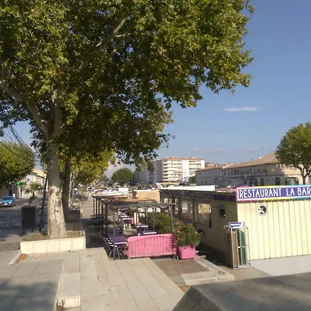 Beaucaire Studio Apartment
