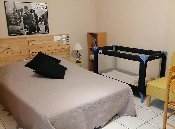 Pause A Beaucaire Apartamento *