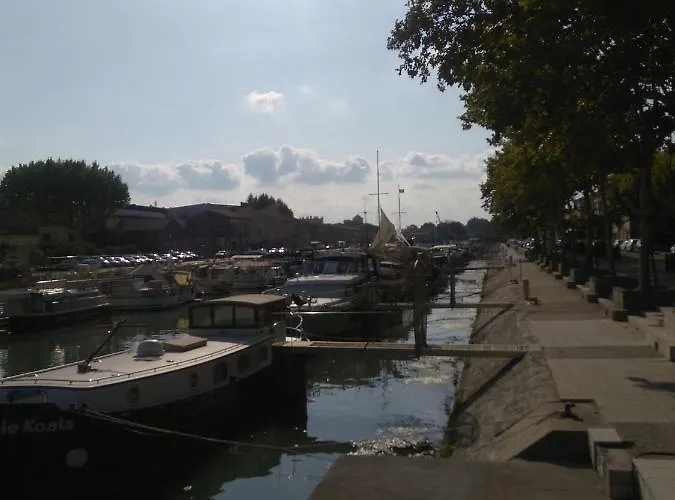 Pause A Beaucaire Apartamento